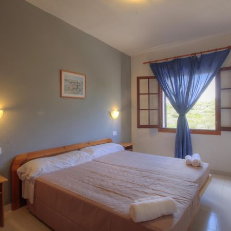 Fergus Club Carema Splash Playas De Fornells Phòng bức ảnh
