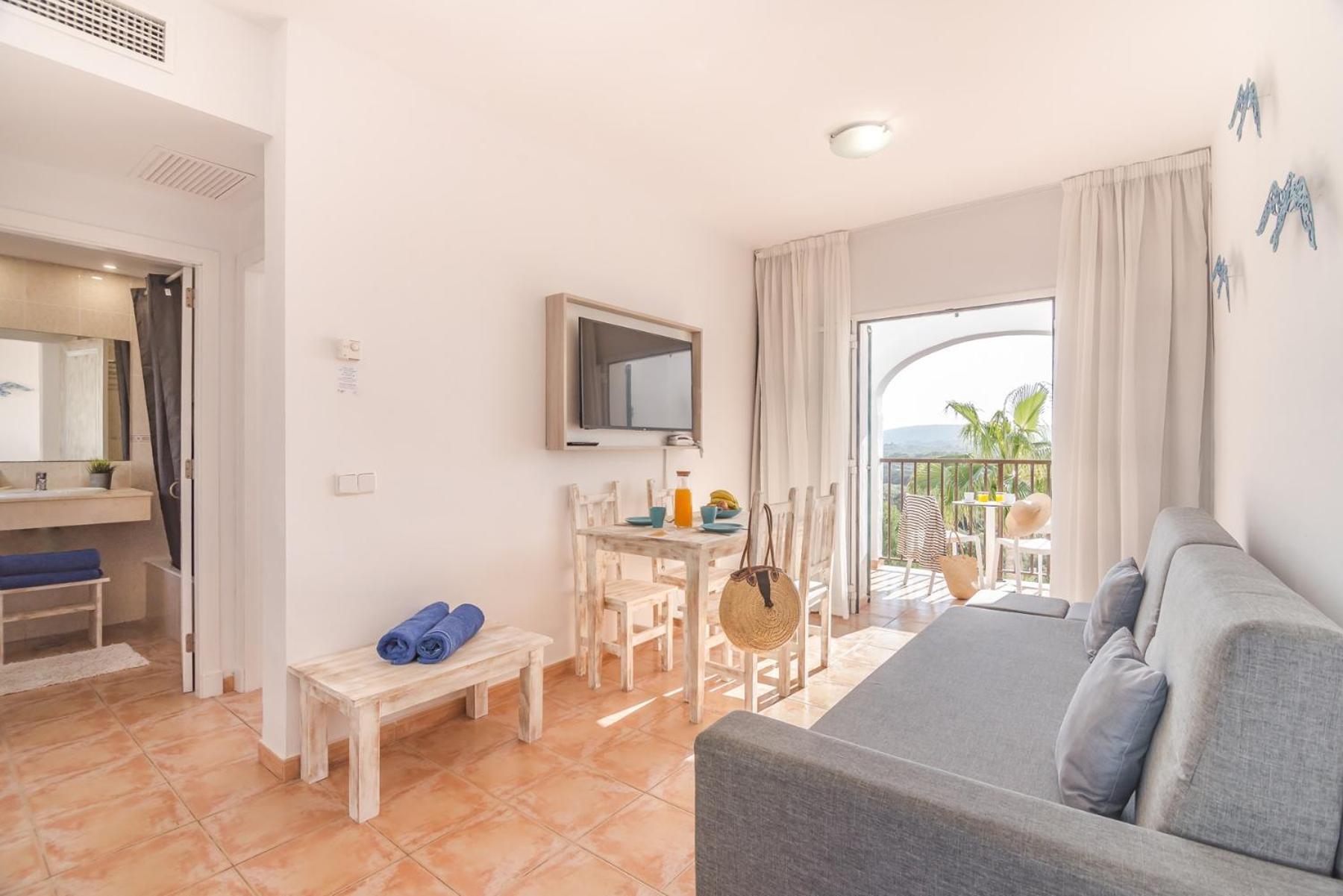 Fergus Club Carema Splash Playas De Fornells Ngoại thất bức ảnh