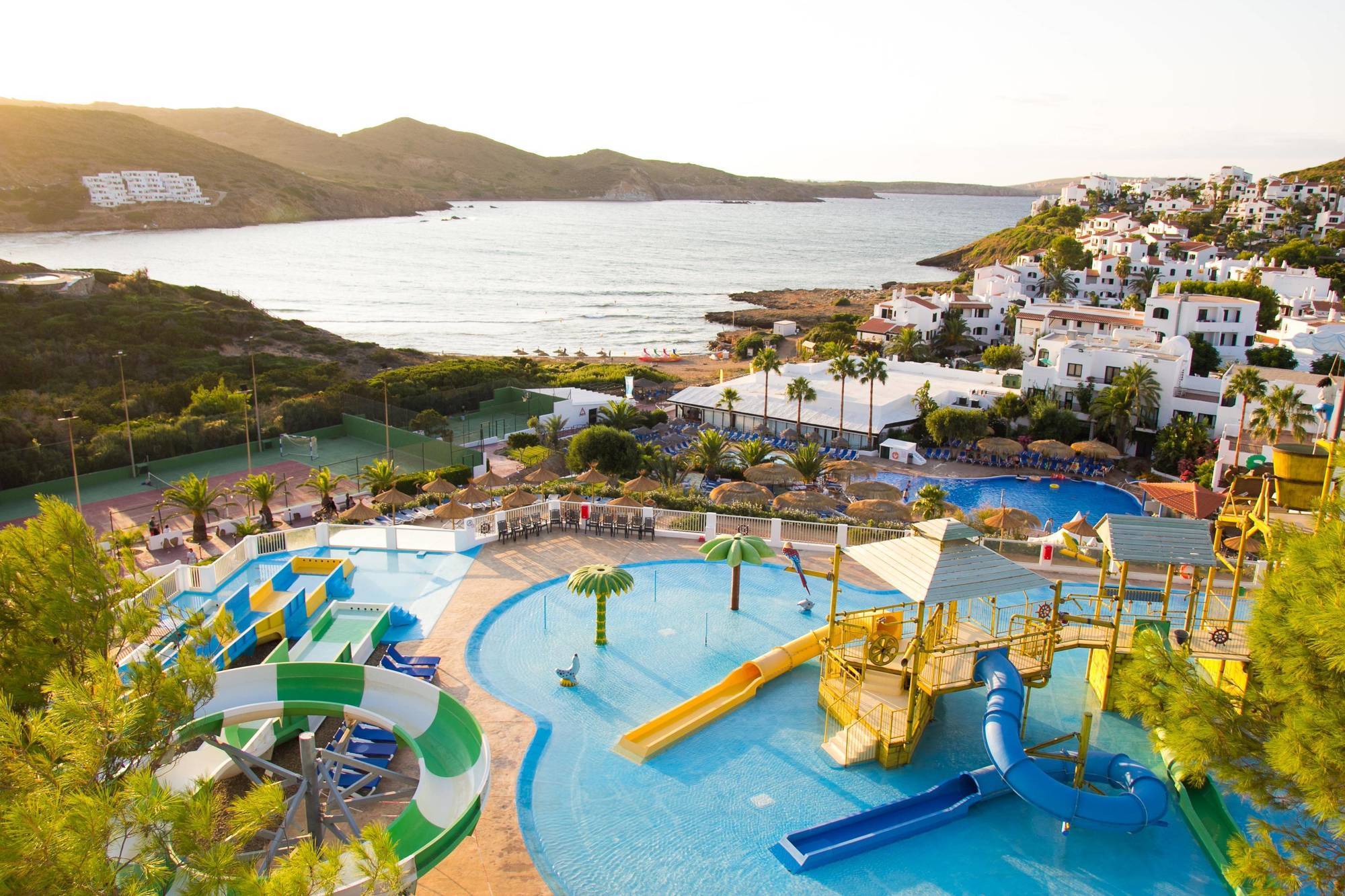 Fergus Club Carema Splash Playas De Fornells Ngoại thất bức ảnh